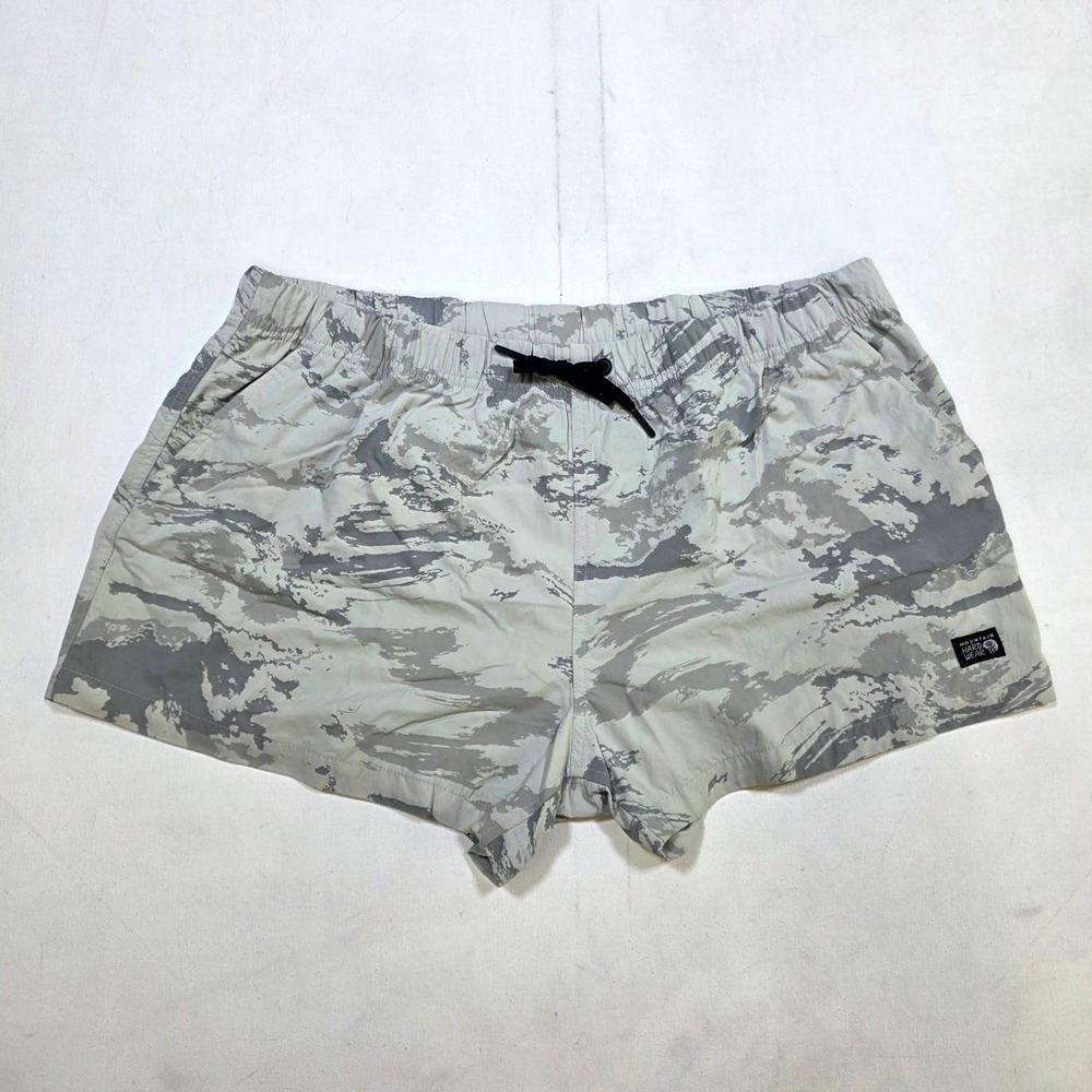 Mountain Hardwear Shorts Womens Large Gray Camo Hiking Activewear OL9782 Camo